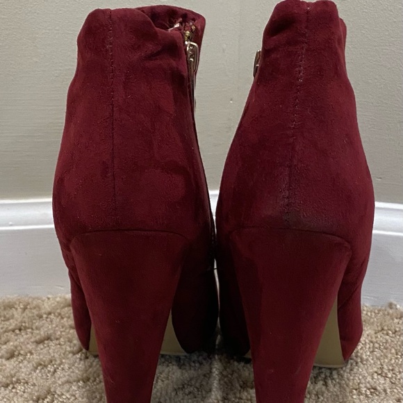 Red suede heels/boots - Picture 4 of 5